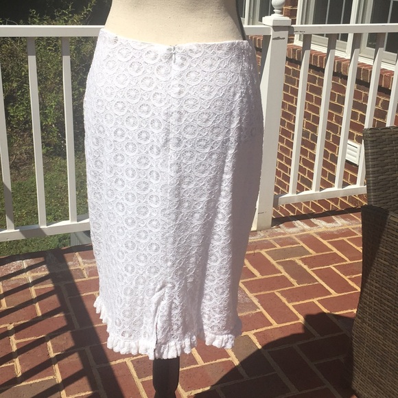 Women’s Skirt w/Lace Overlay - sz 8 - Picture 3 of 4